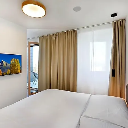 Aplend Ovruc Hotel
